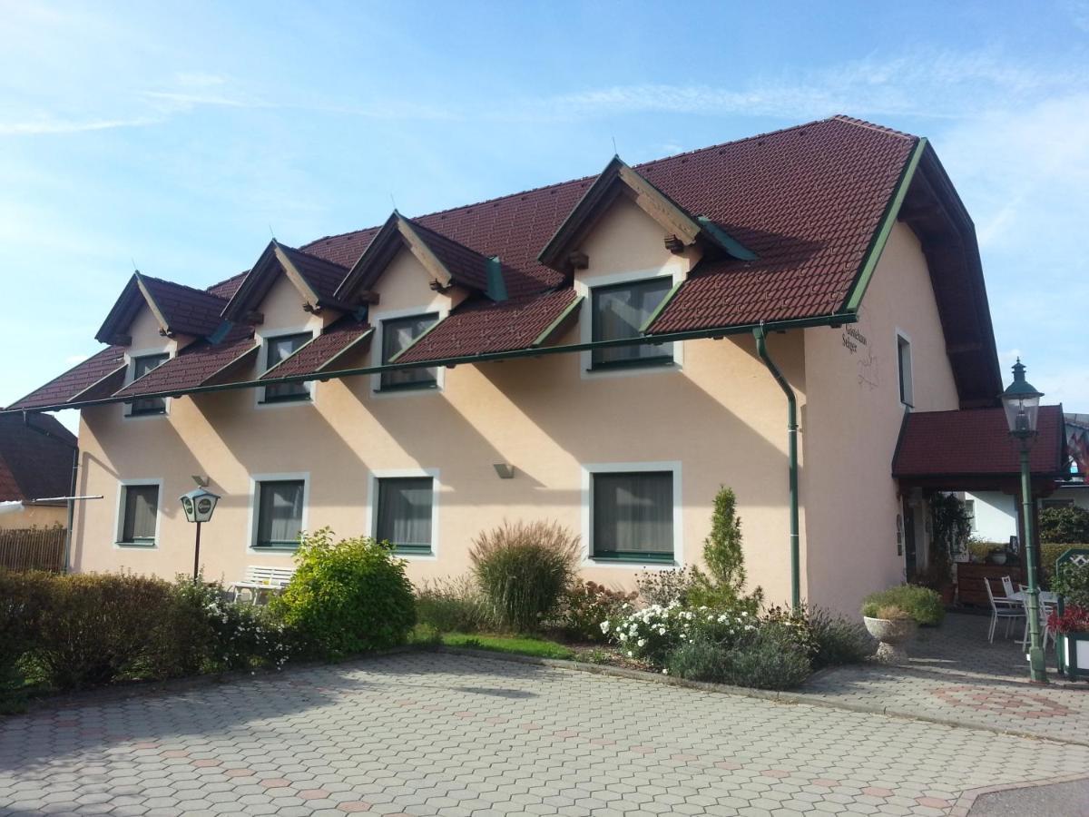 Restaurant Gaestehaus Seiger Sankt Lorenzen bei Knittelfeld Extérieur photo