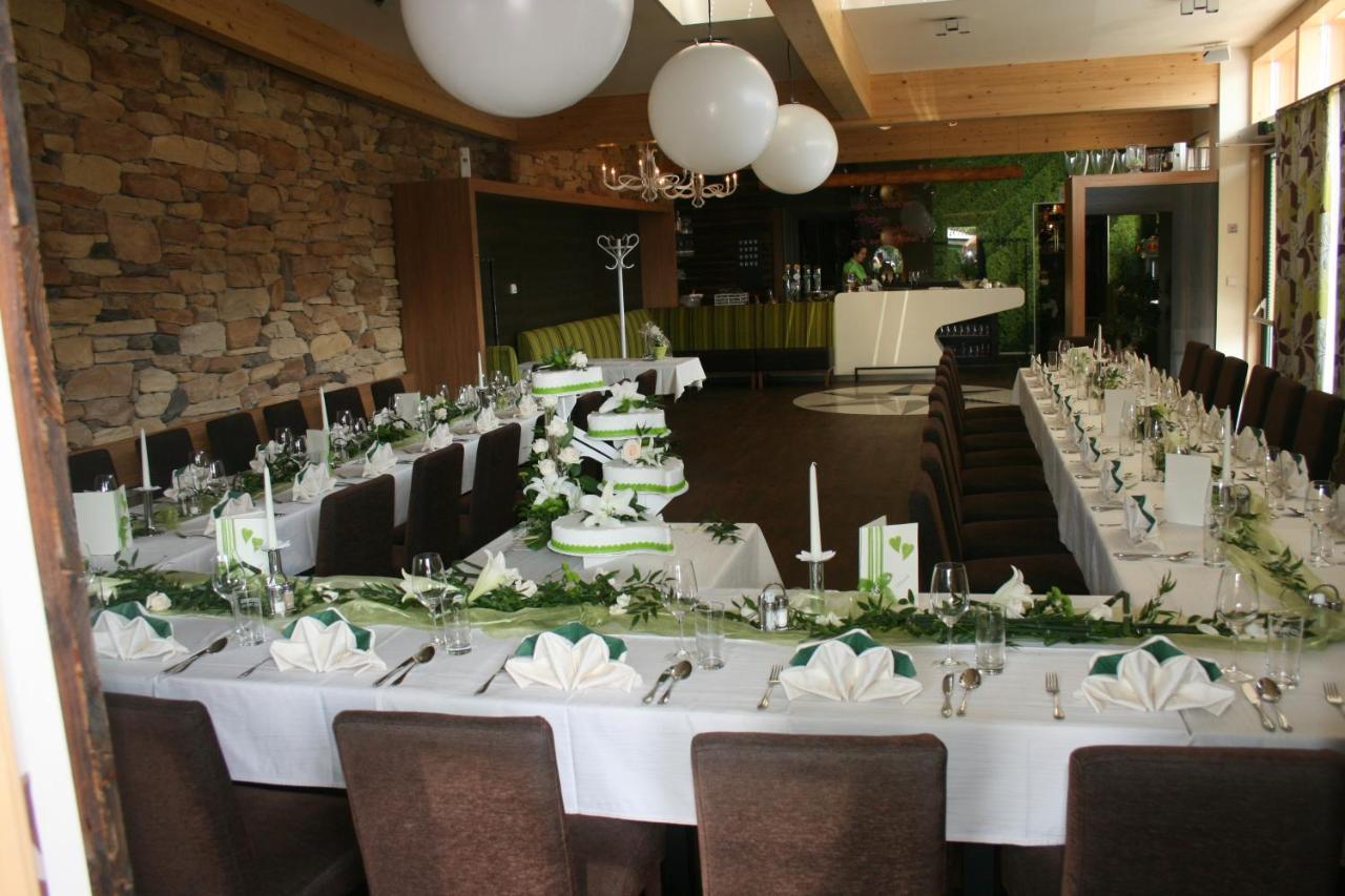 Restaurant Gaestehaus Seiger Sankt Lorenzen bei Knittelfeld Extérieur photo